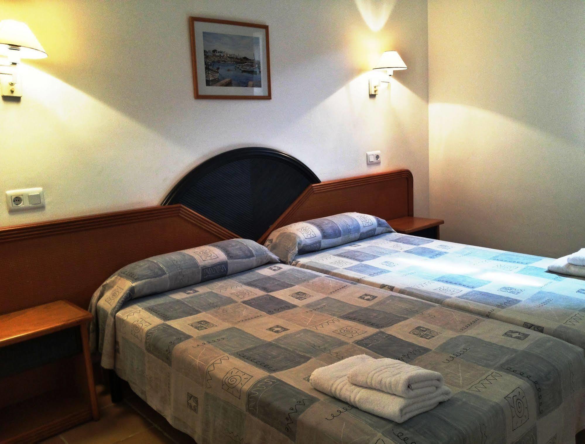 Apartamentos Primasud 蓬塔普里马 外观 照片